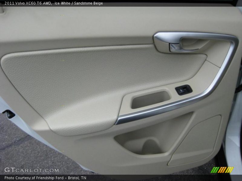Ice White / Sandstone Beige 2011 Volvo XC60 T6 AWD
