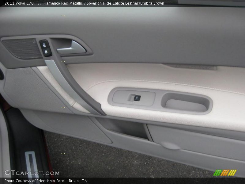 Flamenco Red Metallic / Soverign Hide Calcite Leather/Umbra Brown 2011 Volvo C70 T5