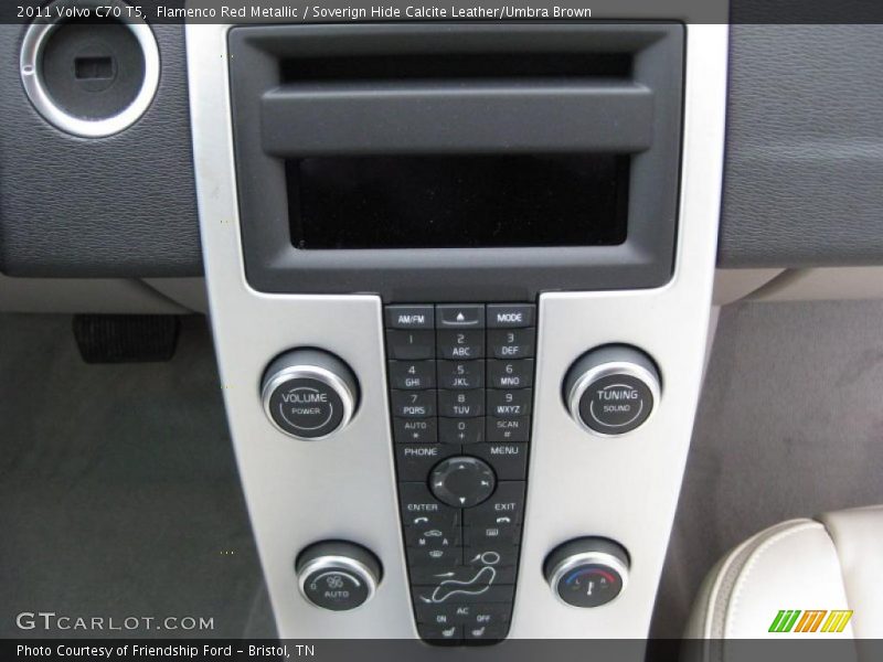 Flamenco Red Metallic / Soverign Hide Calcite Leather/Umbra Brown 2011 Volvo C70 T5