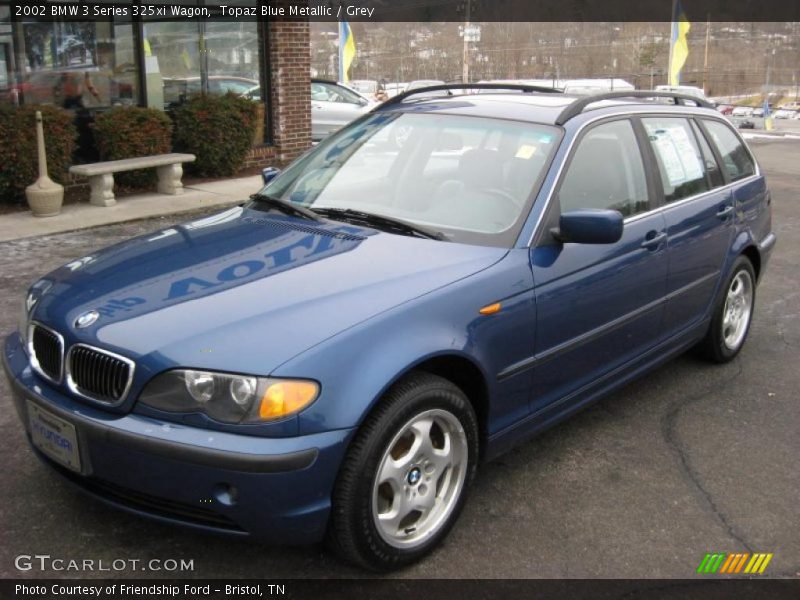 Front 3/4 View of 2002 3 Series 325xi Wagon