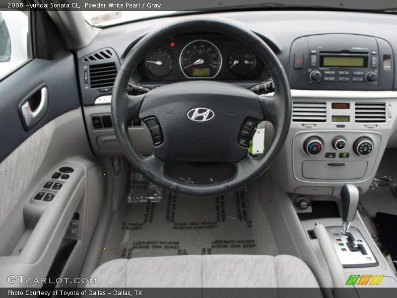Dashboard of 2006 Sonata GL