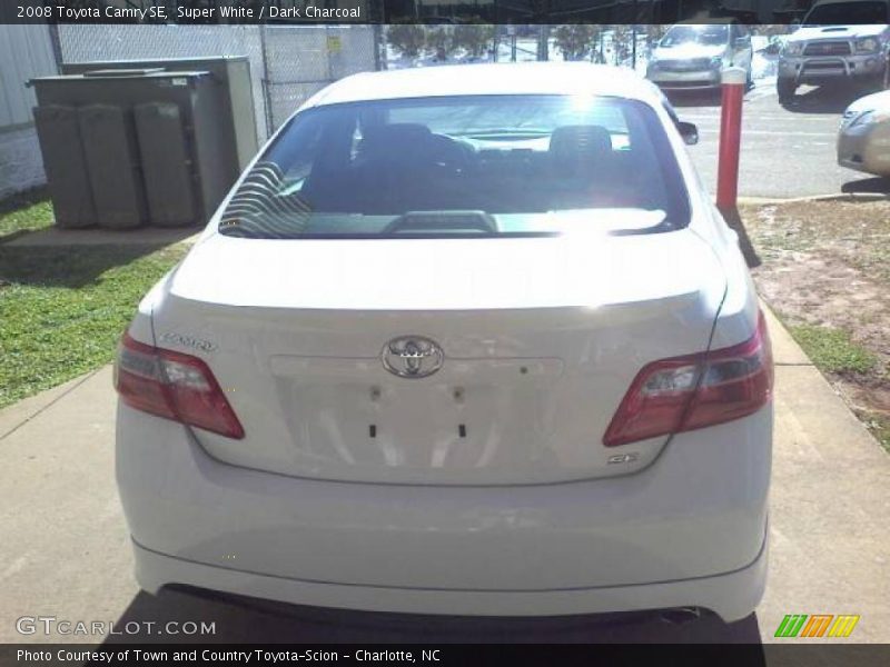 Super White / Dark Charcoal 2008 Toyota Camry SE