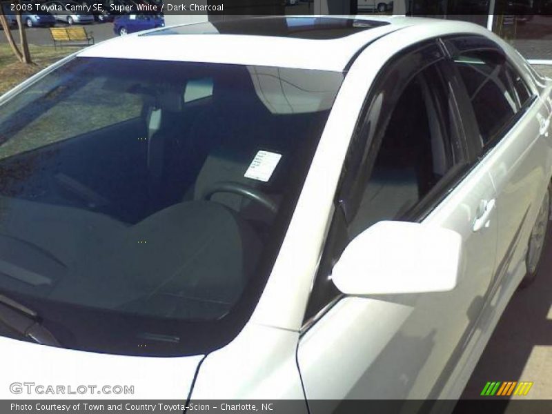 Super White / Dark Charcoal 2008 Toyota Camry SE