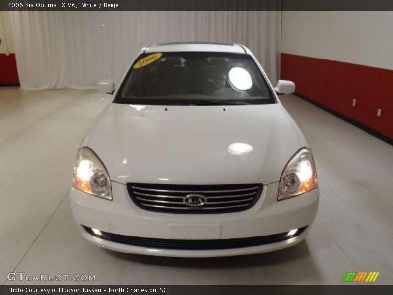 White / Beige 2006 Kia Optima EX V6