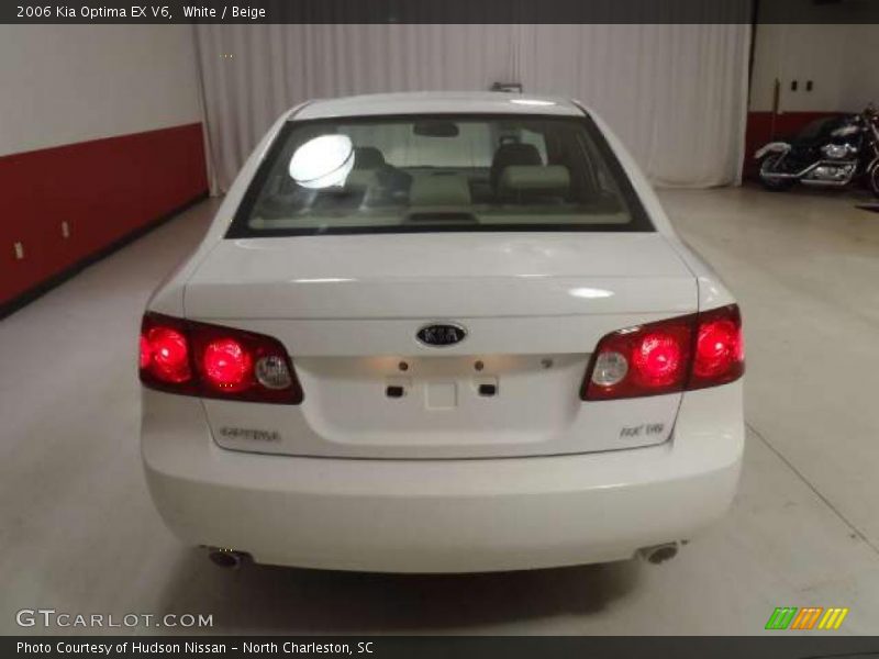 White / Beige 2006 Kia Optima EX V6