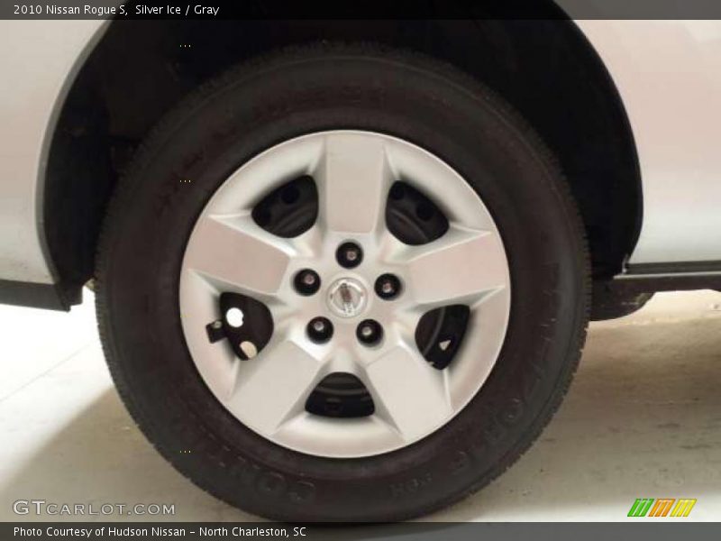 Silver Ice / Gray 2010 Nissan Rogue S