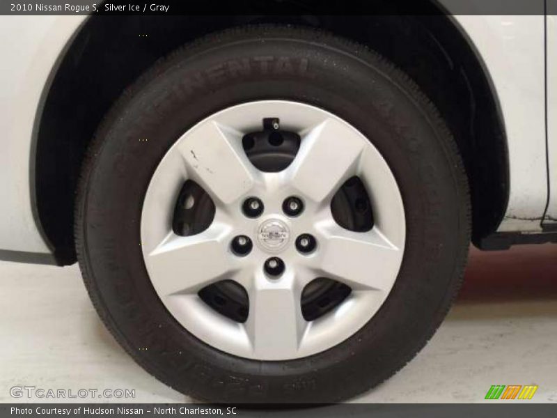 Silver Ice / Gray 2010 Nissan Rogue S