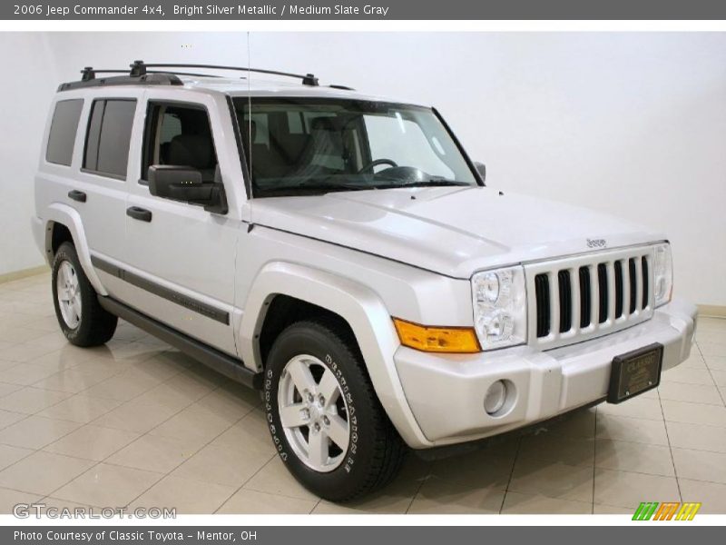 Bright Silver Metallic / Medium Slate Gray 2006 Jeep Commander 4x4