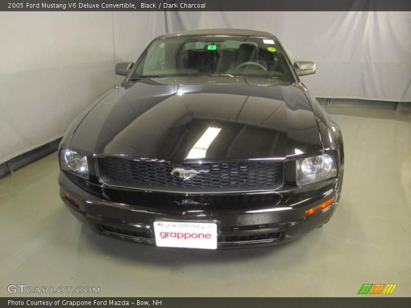 Black / Dark Charcoal 2005 Ford Mustang V6 Deluxe Convertible