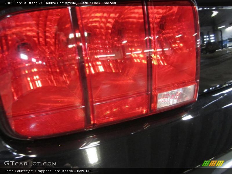 Black / Dark Charcoal 2005 Ford Mustang V6 Deluxe Convertible