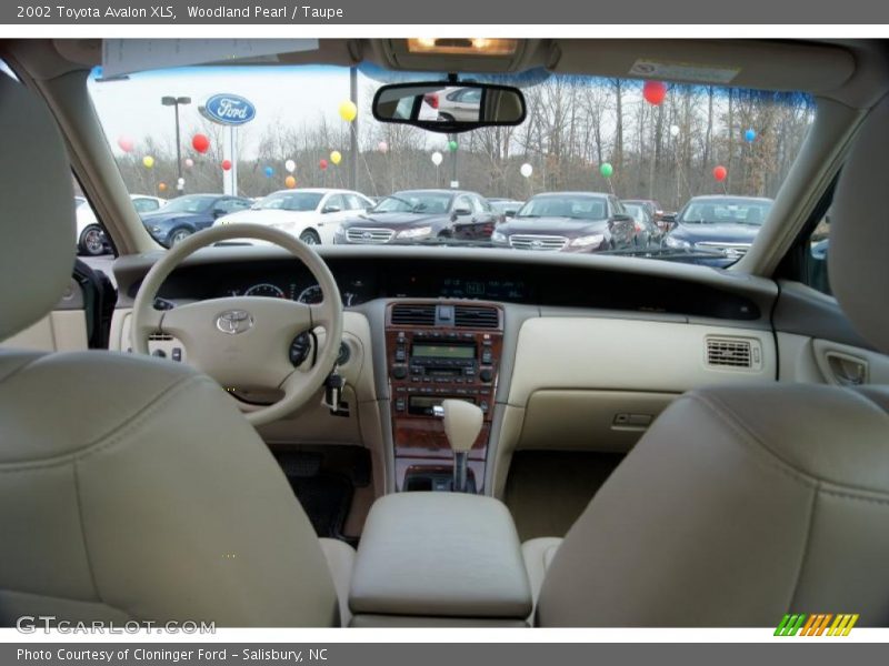 Woodland Pearl / Taupe 2002 Toyota Avalon XLS