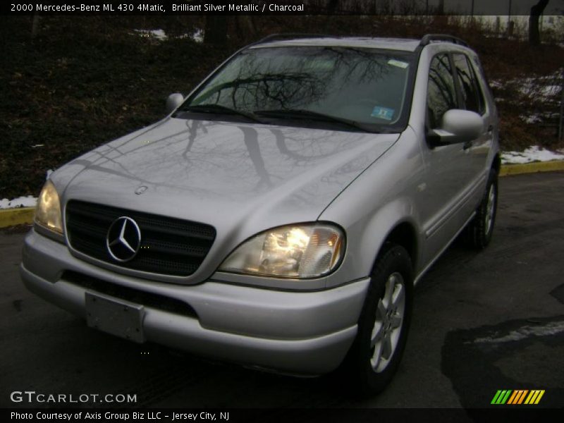 Brilliant Silver Metallic / Charcoal 2000 Mercedes-Benz ML 430 4Matic