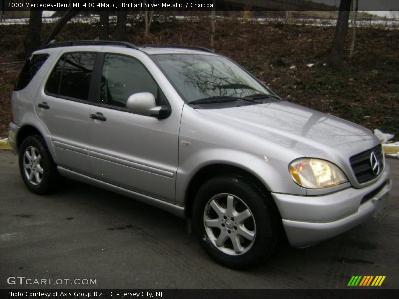 Brilliant Silver Metallic / Charcoal 2000 Mercedes-Benz ML 430 4Matic
