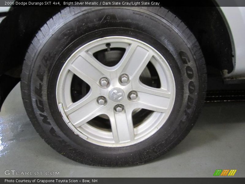 Bright Silver Metallic / Dark Slate Gray/Light Slate Gray 2006 Dodge Durango SXT 4x4