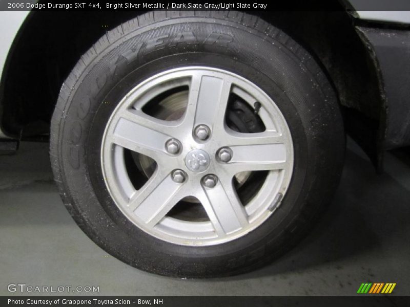 Bright Silver Metallic / Dark Slate Gray/Light Slate Gray 2006 Dodge Durango SXT 4x4