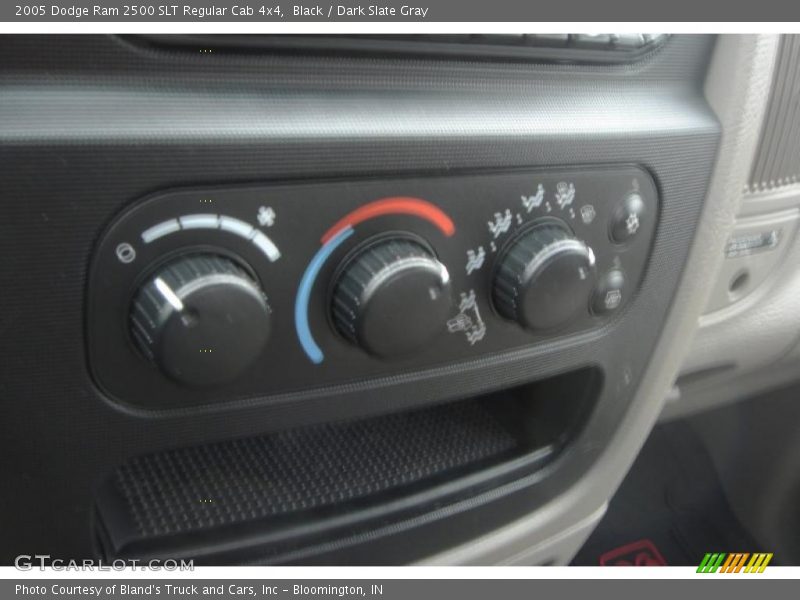 Black / Dark Slate Gray 2005 Dodge Ram 2500 SLT Regular Cab 4x4