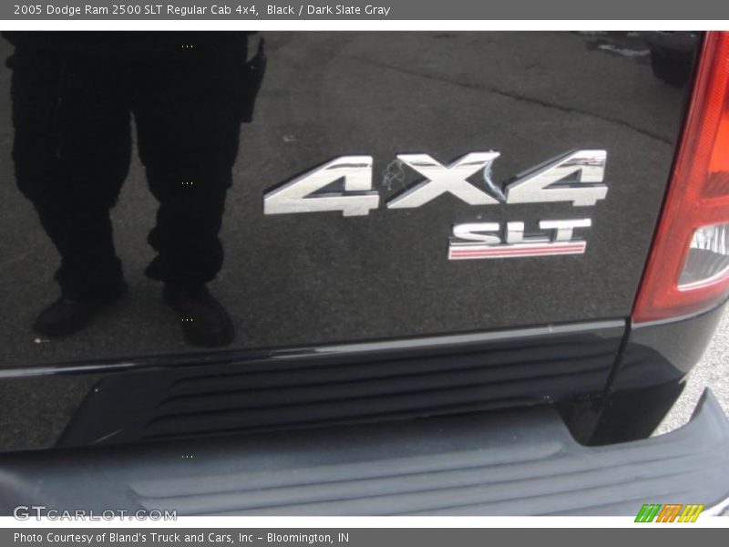Black / Dark Slate Gray 2005 Dodge Ram 2500 SLT Regular Cab 4x4