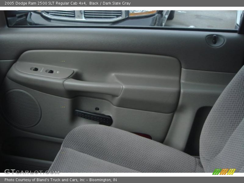 Black / Dark Slate Gray 2005 Dodge Ram 2500 SLT Regular Cab 4x4