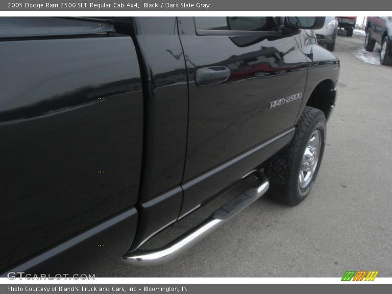 Black / Dark Slate Gray 2005 Dodge Ram 2500 SLT Regular Cab 4x4