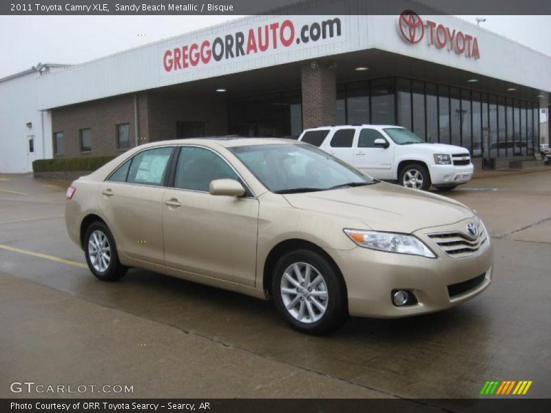 Sandy Beach Metallic / Bisque 2011 Toyota Camry XLE