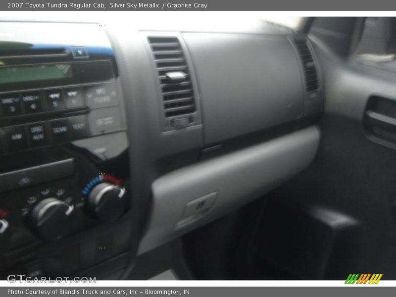 Silver Sky Metallic / Graphite Gray 2007 Toyota Tundra Regular Cab