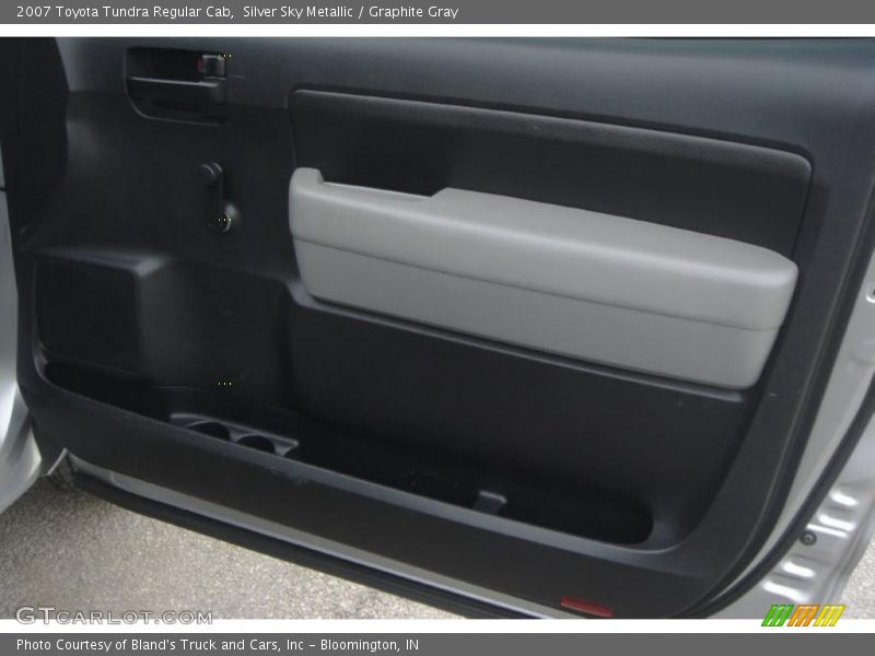 Silver Sky Metallic / Graphite Gray 2007 Toyota Tundra Regular Cab
