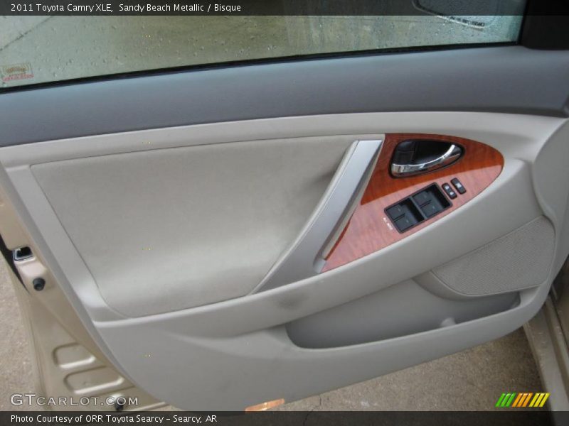 Sandy Beach Metallic / Bisque 2011 Toyota Camry XLE