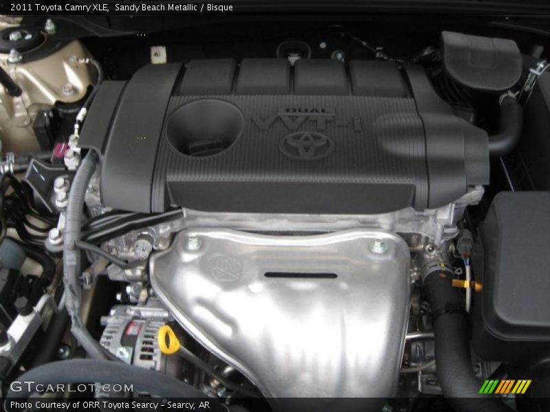 Sandy Beach Metallic / Bisque 2011 Toyota Camry XLE