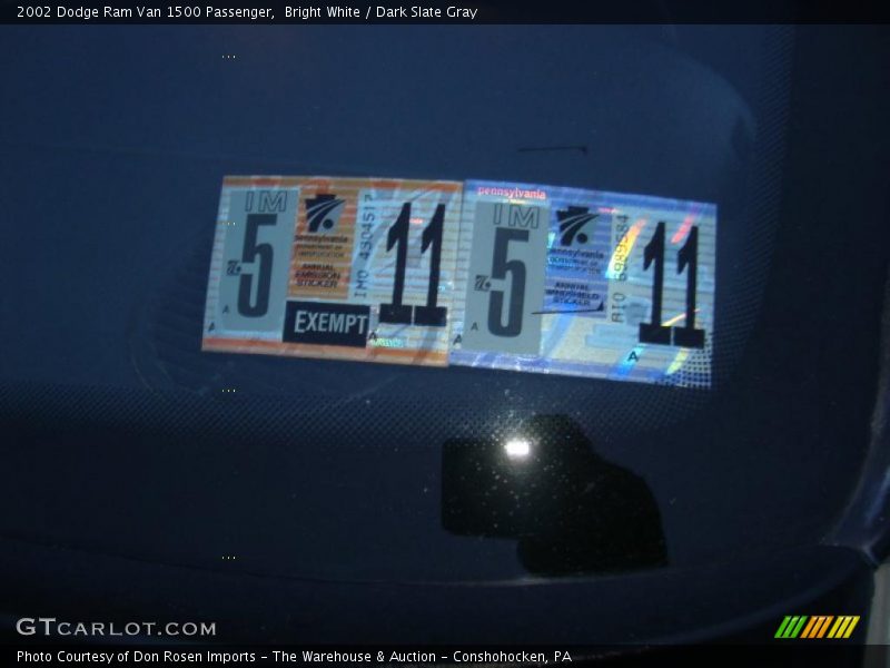 Bright White / Dark Slate Gray 2002 Dodge Ram Van 1500 Passenger