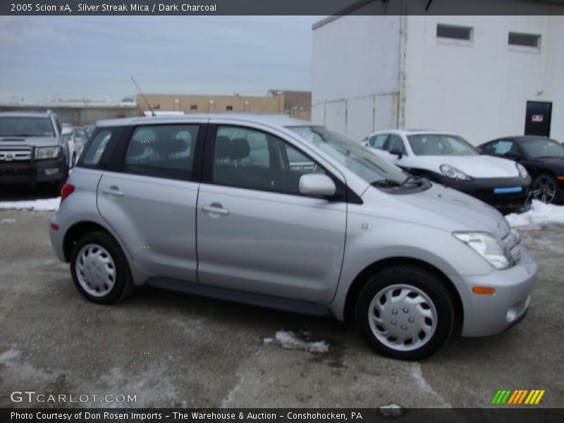 Silver Streak Mica / Dark Charcoal 2005 Scion xA