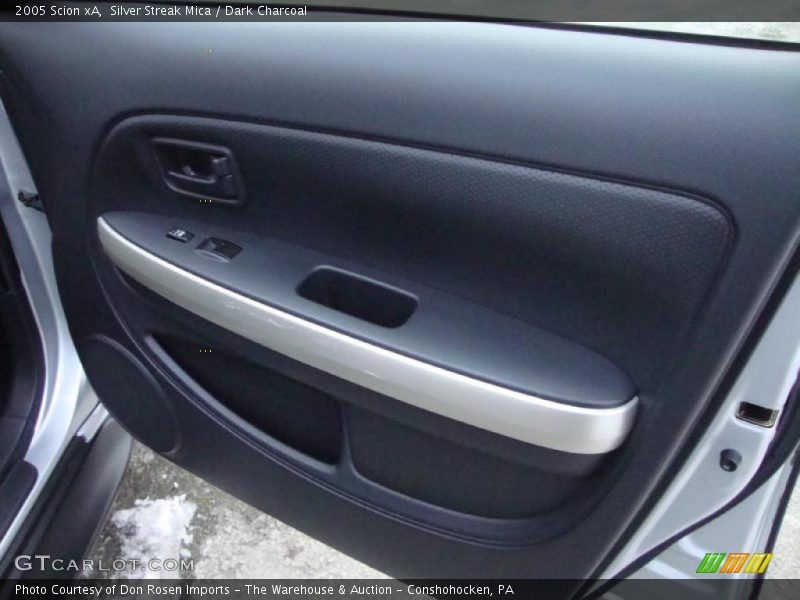 Door Panel of 2005 xA 