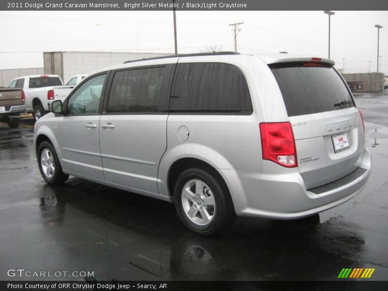 Bright Silver Metallic / Black/Light Graystone 2011 Dodge Grand Caravan Mainstreet
