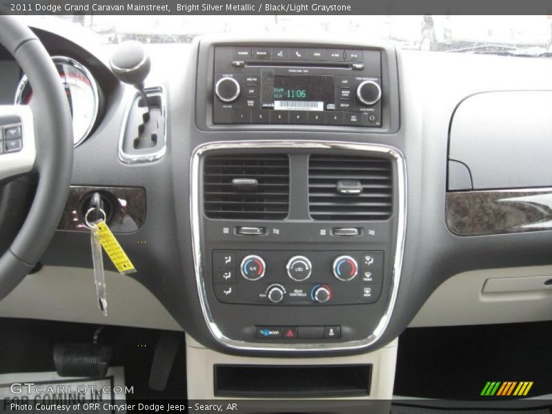  2011 Grand Caravan Mainstreet 6 Speed Automatic Shifter