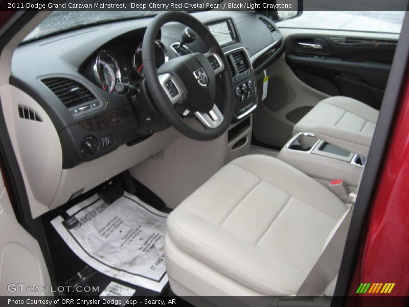  2011 Grand Caravan Mainstreet Black/Light Graystone Interior