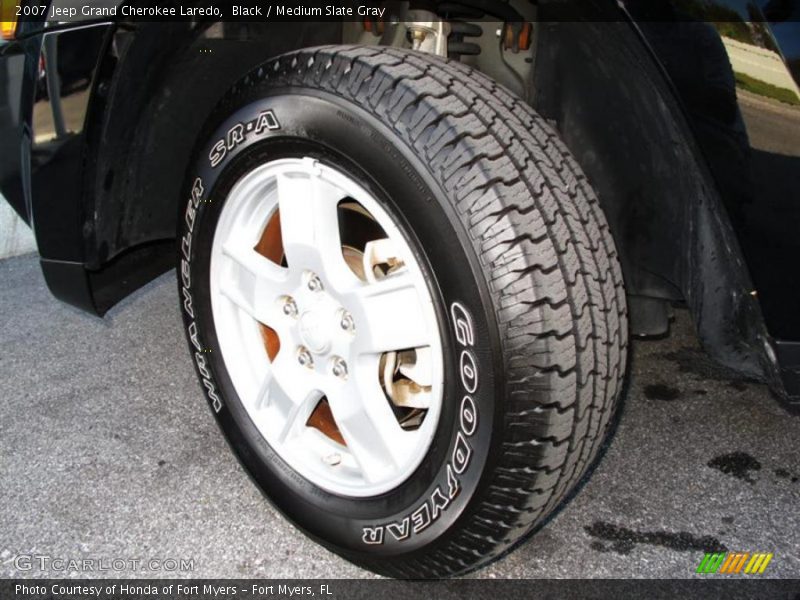 Black / Medium Slate Gray 2007 Jeep Grand Cherokee Laredo