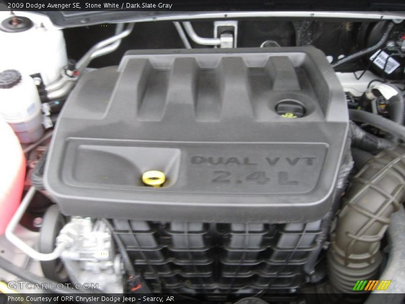 Stone White / Dark Slate Gray 2009 Dodge Avenger SE