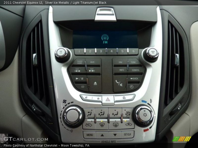 Silver Ice Metallic / Light Titanium/Jet Black 2011 Chevrolet Equinox LS