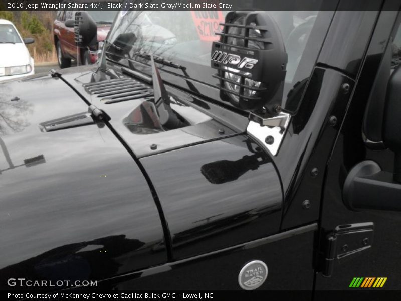 Black / Dark Slate Gray/Medium Slate Gray 2010 Jeep Wrangler Sahara 4x4