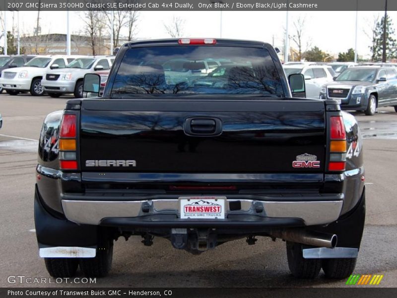 Onyx Black / Ebony Black/Light Cashmere 2007 GMC Sierra 3500HD Classic SLE Extended Cab 4x4 Dually