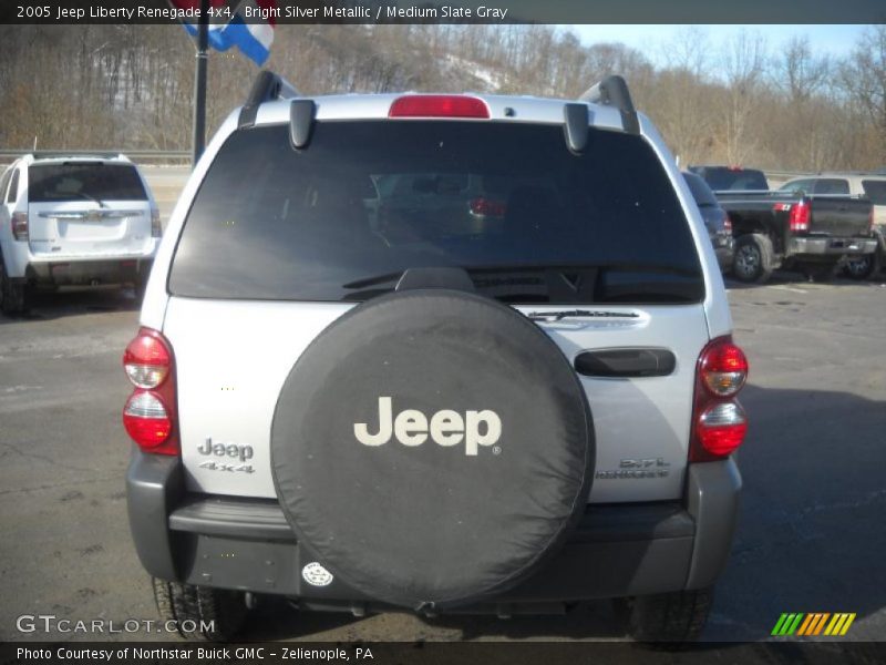 Bright Silver Metallic / Medium Slate Gray 2005 Jeep Liberty Renegade 4x4