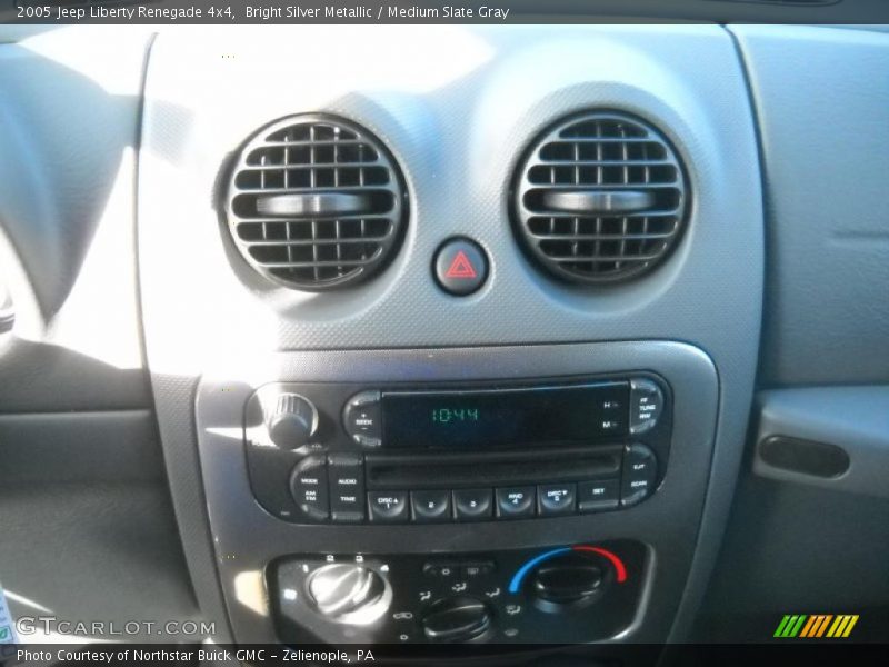 Bright Silver Metallic / Medium Slate Gray 2005 Jeep Liberty Renegade 4x4