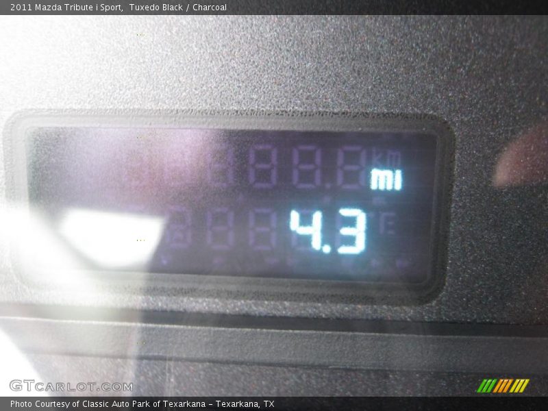Tuxedo Black / Charcoal 2011 Mazda Tribute i Sport