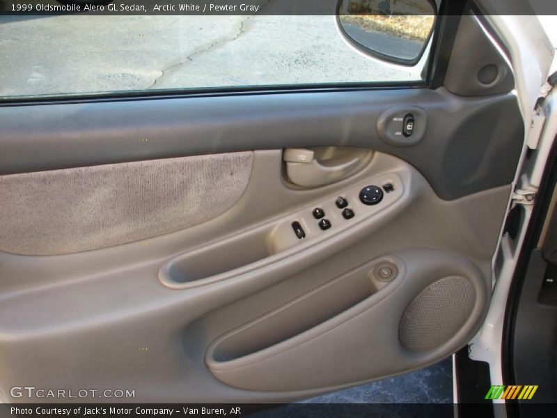 Arctic White / Pewter Gray 1999 Oldsmobile Alero GL Sedan