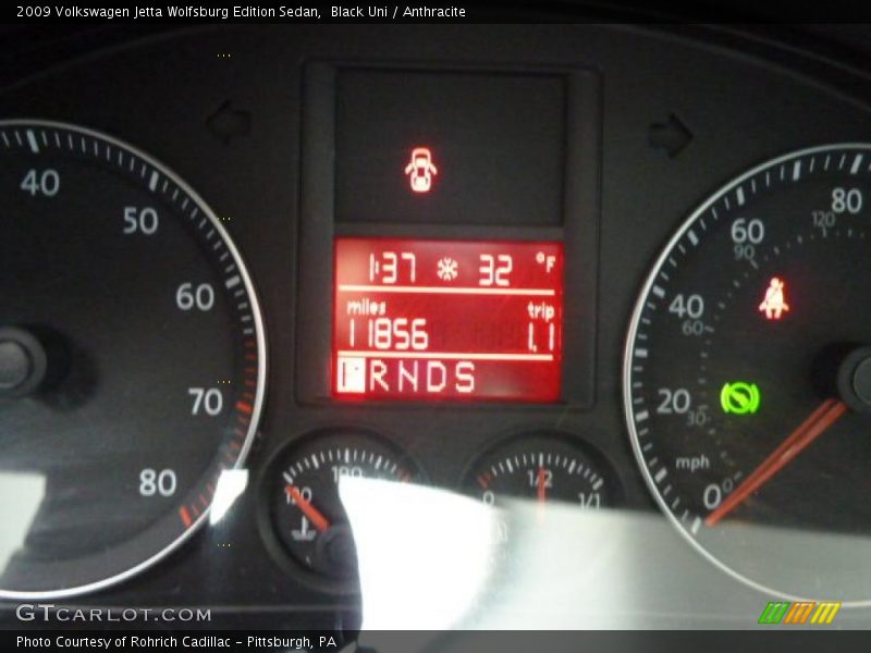Black Uni / Anthracite 2009 Volkswagen Jetta Wolfsburg Edition Sedan