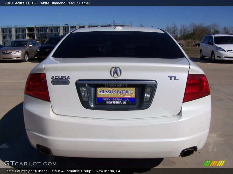 White Diamond Pearl / Camel 2004 Acura TL 3.2