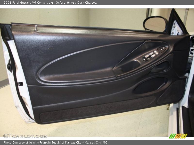 Door Panel of 2001 Mustang V6 Convertible