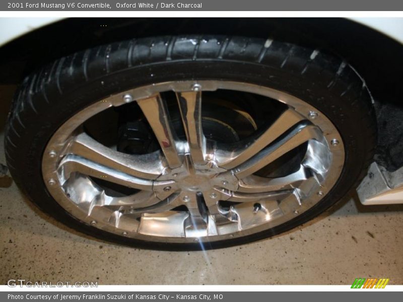 Custom Wheels of 2001 Mustang V6 Convertible
