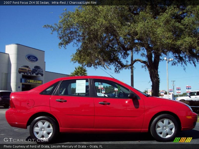 Infra-Red / Charcoal/Light Flint 2007 Ford Focus ZX4 SE Sedan