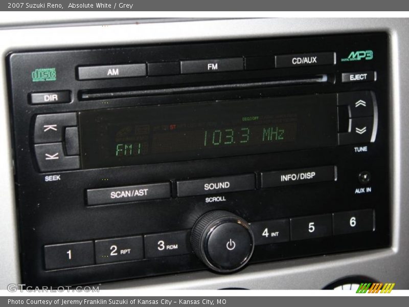Absolute White / Grey 2007 Suzuki Reno