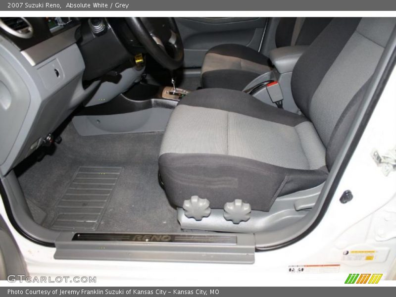 Absolute White / Grey 2007 Suzuki Reno